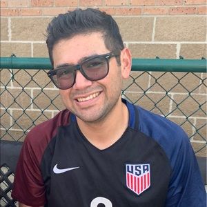 Meet your Posher, Enrique